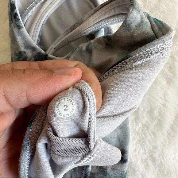 Lululemon Align Tank Kaleidofloral Women’s Size 2 - Picture 8 of 8